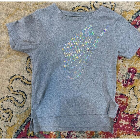 COPY - Girls Nike Tee (6X) - Picture 1 of 1